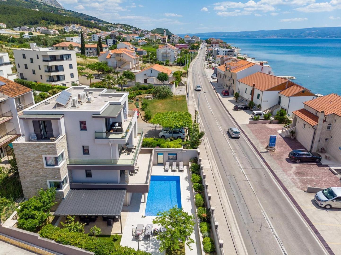 Luxury Villa Lucas With Heated Pool, Whirlpool, Sauna, 14 Pax Podstrana Exteriör bild