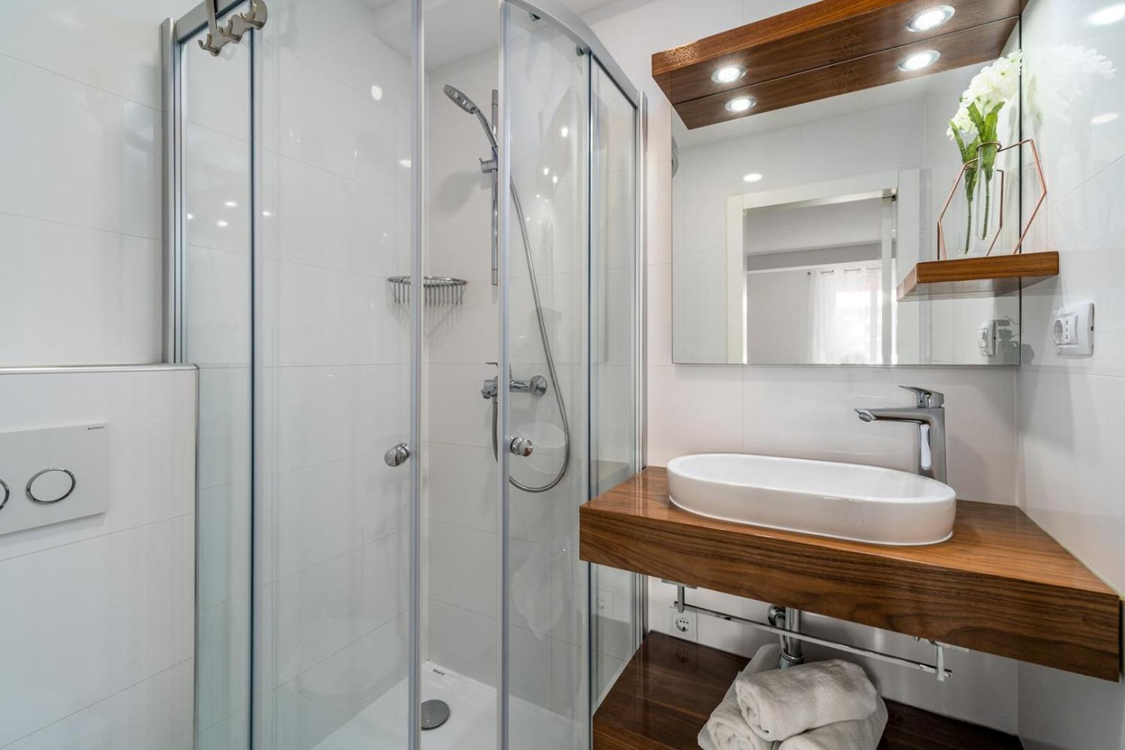 Luxury Villa Lucas With Heated Pool, Whirlpool, Sauna, 14 Pax Podstrana Exteriör bild